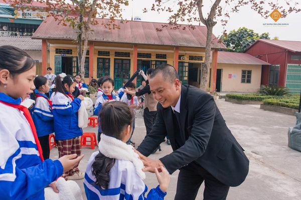 Khởi công phòng học cho học sinh vùng cao Bản Hẻo, Yên Bái 19/01/2025